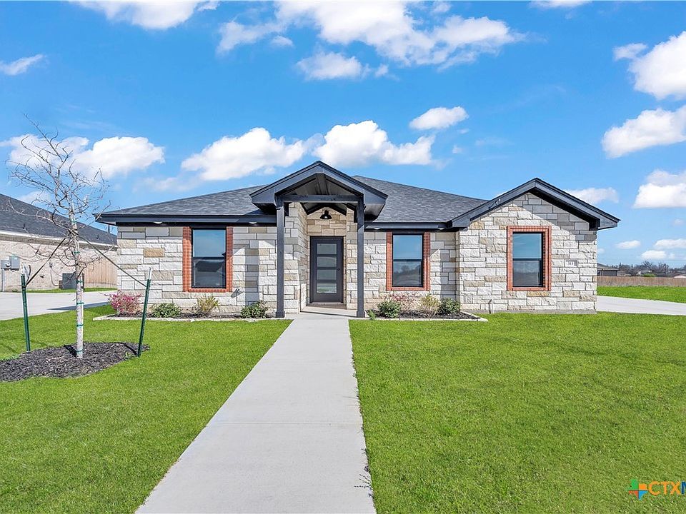 1st image of 313 Shadbush Dr