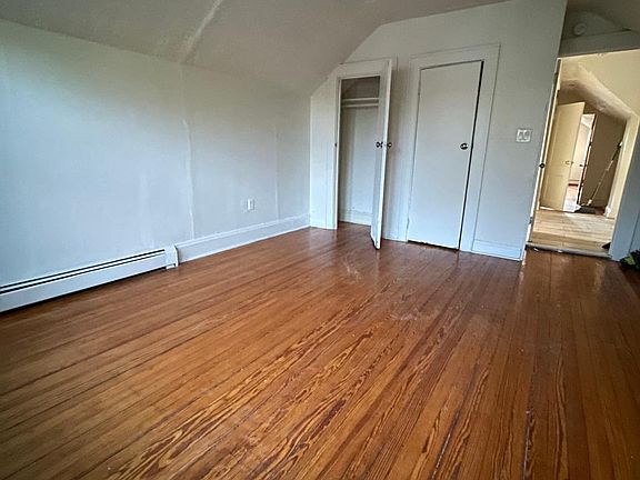 2nd image of 35 Beekman Ave #3