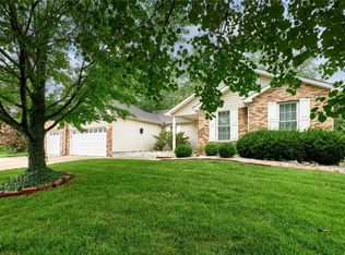 5264 Roanoke Dr, Weldon Spring, MO 63304