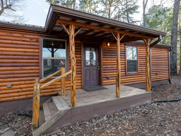 586 Acorn Trl, Hallsville, TX 75650