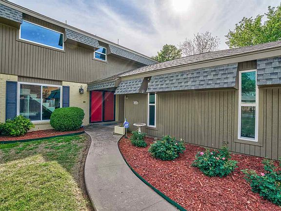 3rd image of 2606 NE Garden Ln