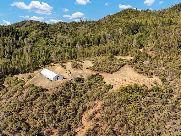 3rd image of 12125 Dry Creek Road