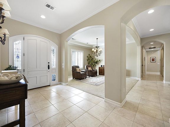 5th image of 11210 Draper Ct