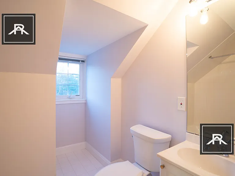 42 Puddingstone Ln — Photo 27