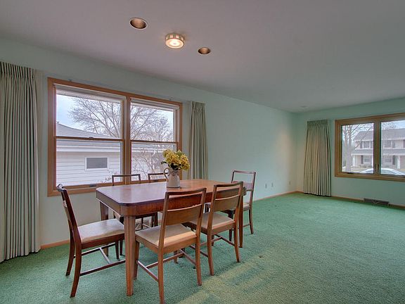 4th image of 511 Rawlins Dr