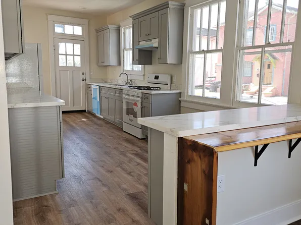 2901 Pine St, New Orleans, LA 70125