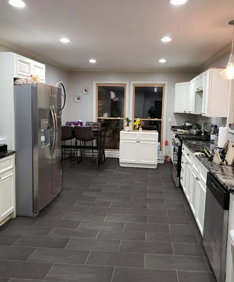 Beautiful Kitchen fully equipped with all appliances and kitchen equipment.