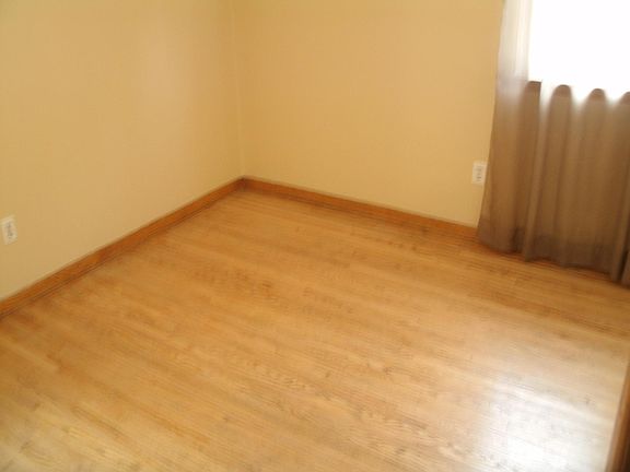 2nd image of 33 Sunshine Dr