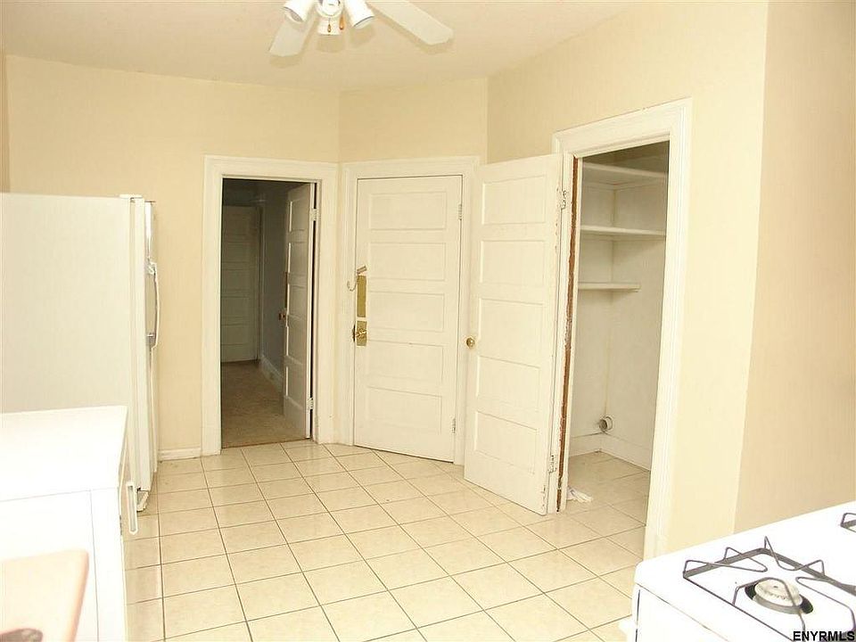 1st image of 850 Peoples Ave #2