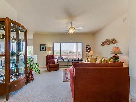 3rd image of 1072 W Union Bell Dr