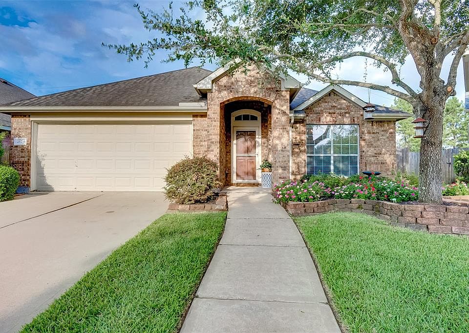 1st image of 23251 Dewflower Dr