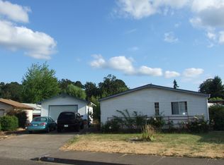 1665 Curry Ave, Cottage Grove, OR 97424