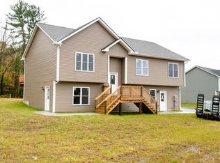 631 N Washington St, Belchertown, MA 01007