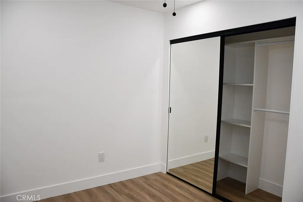 2 bed, 750 sqft, $3,595 — Photo 3