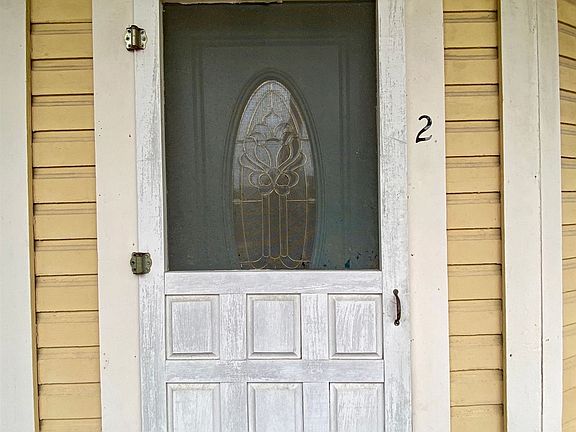 2nd image of 1515 E Southcross Blvd #2