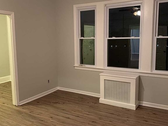 3rd image of 855 Schuyler Ave #2L