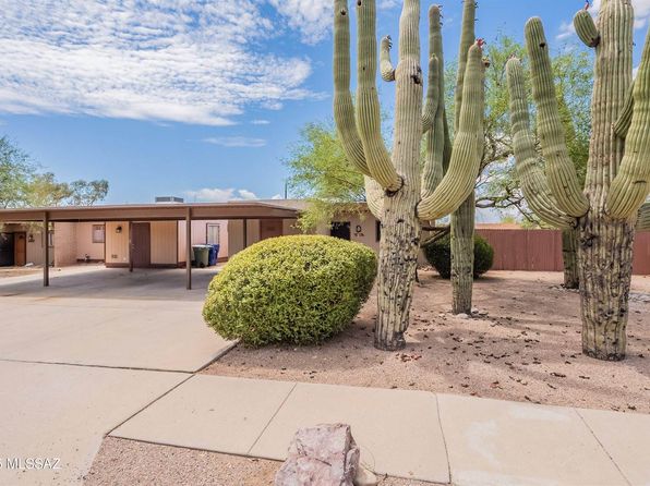 1741 W Calle Del Rey