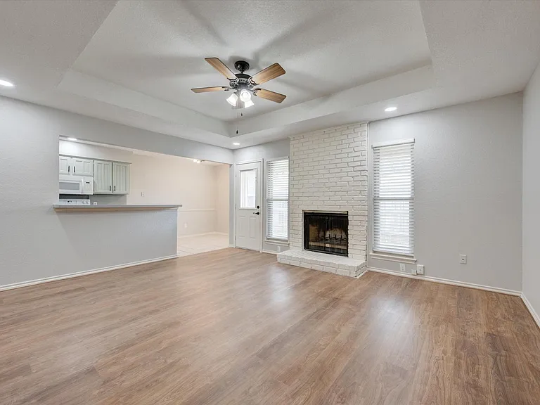 2319 Indigo Ln — Photo 5