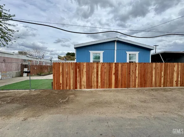 114 Plymouth Ave, Bakersfield, CA 93308