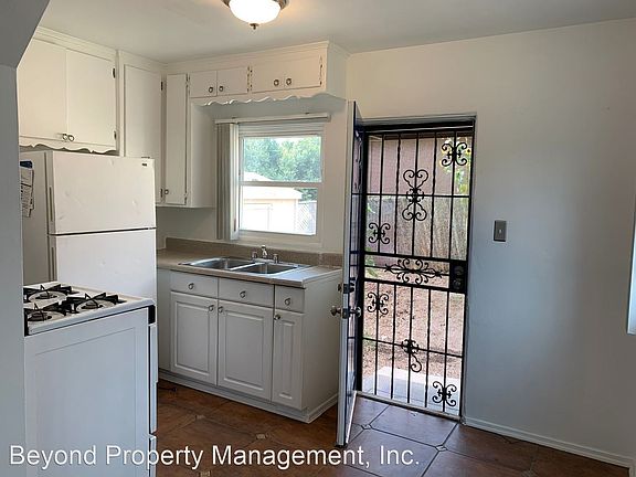 2nd image of 822 42nd St