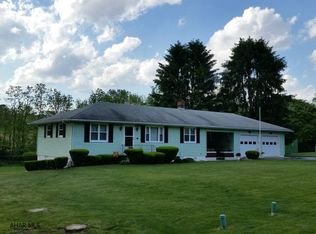 375 Hipples Cave Rd, Woodbury, PA 16695