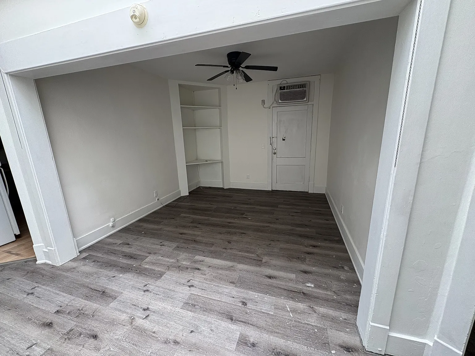 208 North Maple Street - 3 — Photo 1
