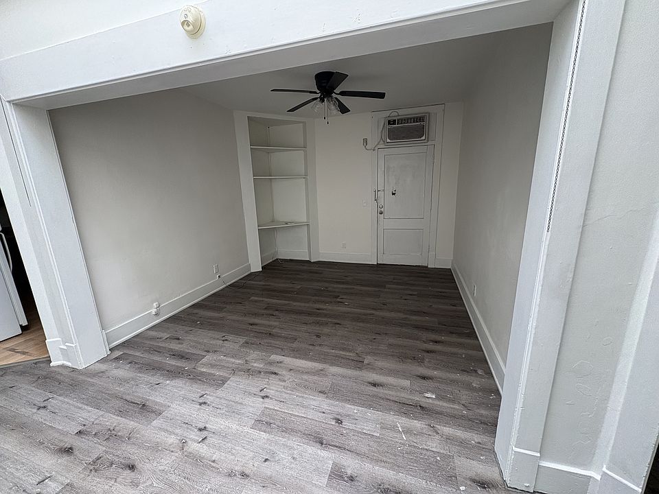1st image of 208 N Maple St #3