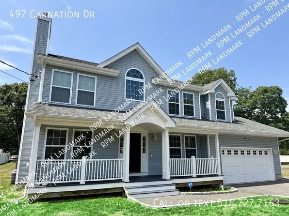 497 Carnation Dr, Shirley, NY 11967