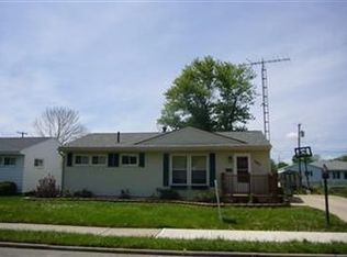 592 Glendale Dr, Troy, OH 45373