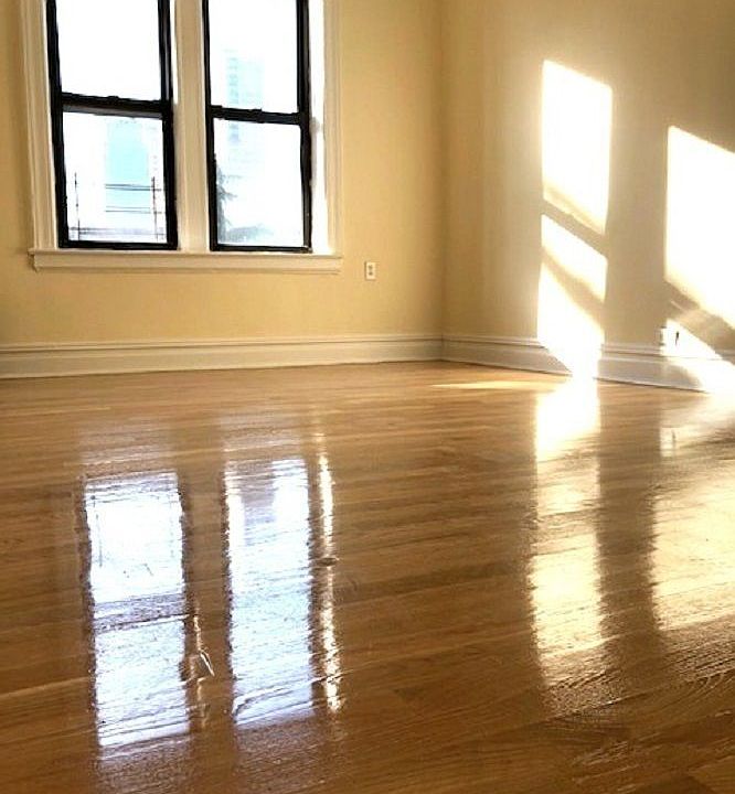 2nd image of 824 W 176th St APT 2G