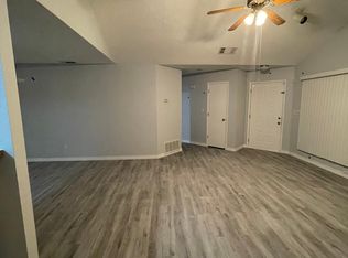 508 W Warrior Trl, Grand Prairie, TX 75052