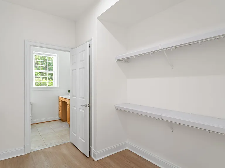 4990 Lake Tree Ln — Photo 26