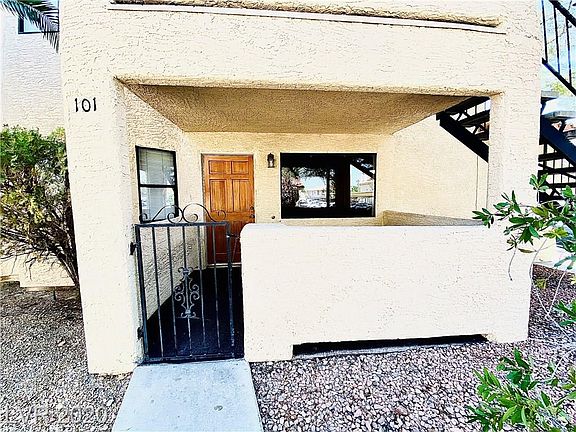 2nd image of 1109 N Buffalo Dr APT 101