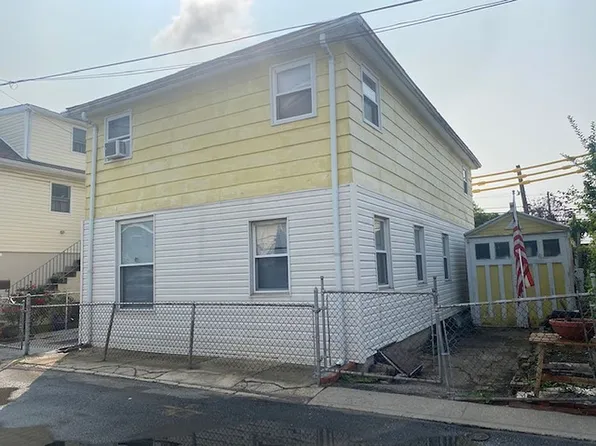12 Merit Ct, Brooklyn, NY 11229