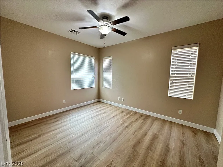 8146 Lake Chippewa St — Photo 18