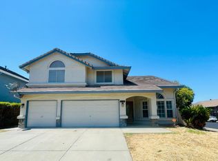 8718 White Peacock Way, Elk Grove, CA 95624