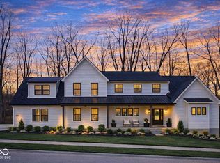 5166 Oak Ridge Trl, Columbus, IN 47201