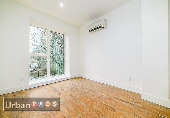 3rd image of 171 Linden Blvd APT 2D
