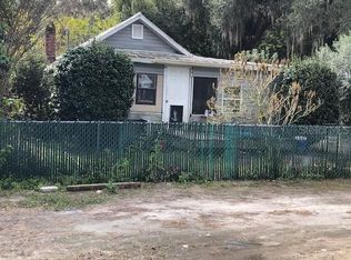 13568 SE 118th St, Ocklawaha, FL 32179