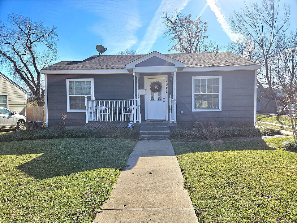 1st image of 2552 Kathleen Ave