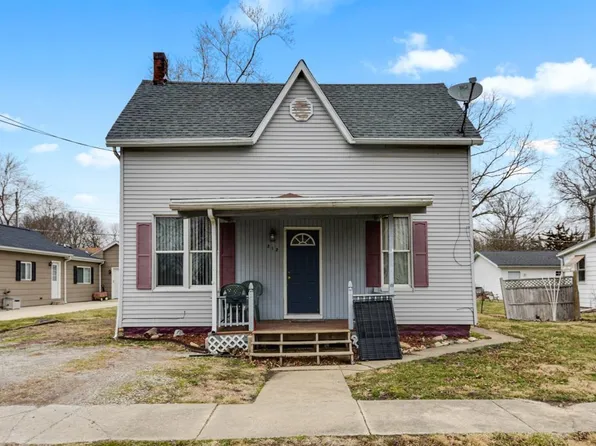 212 E Lincoln St, Monticello, IL 61856