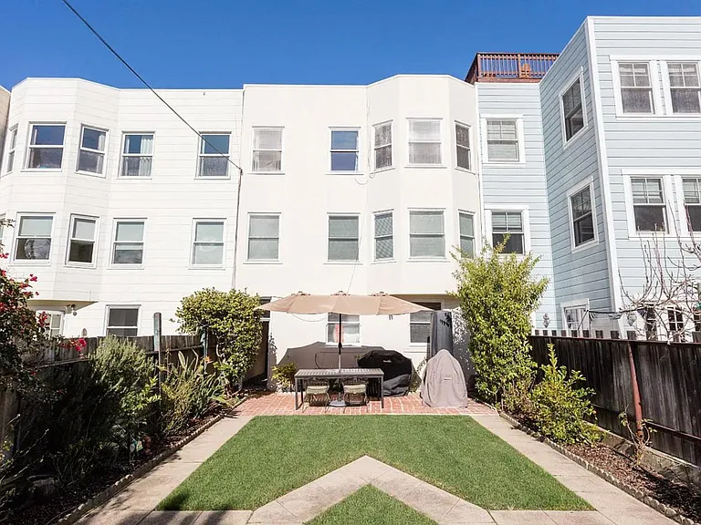 1357 Francisco St — Photo 11