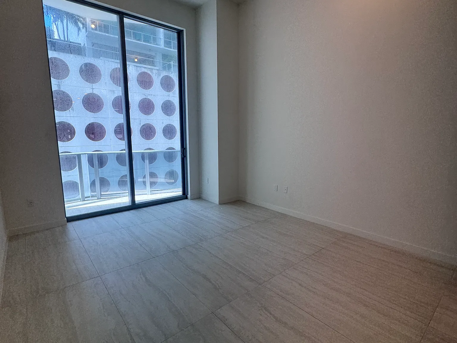 Studio, 485 sqft, $2,395 — Photo 4