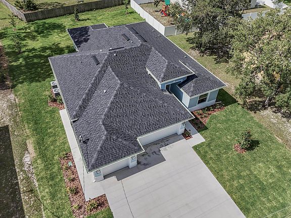 4th image of 14 White Birch Ln