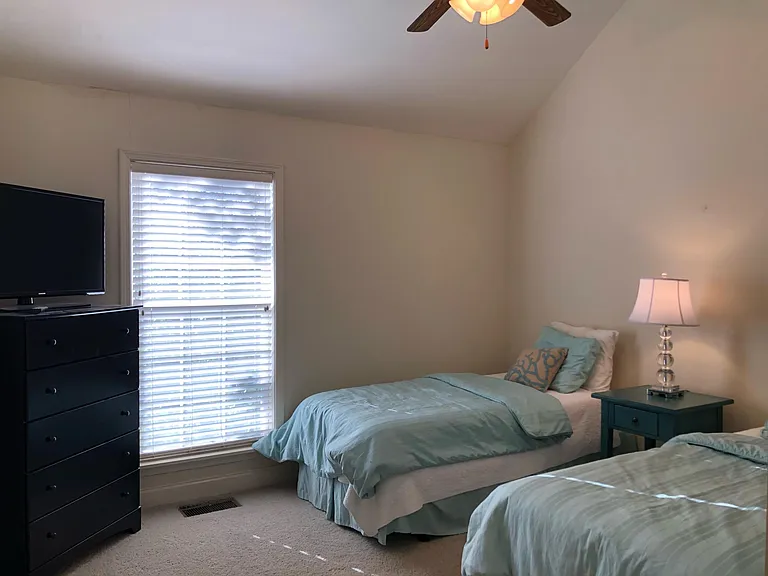2206 Anderson Rd #1602 — Photo 6