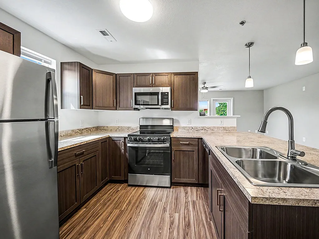 Chase Creek Apartment Homes — Photo 2