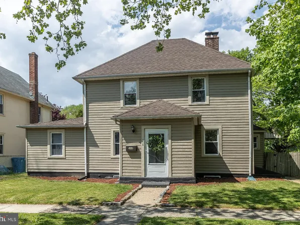215 New Jersey Rd, Brooklawn, NJ 08030