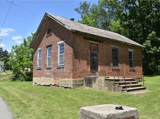 Mountain View Dr, Danielsville, PA 18038