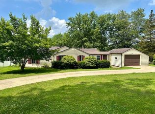 158 Taylor St, Granby, MA 01033