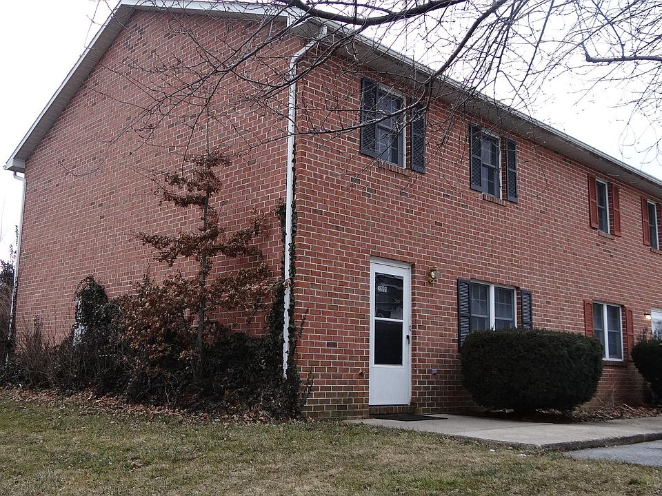 1st image of 2211 McCleary Dr